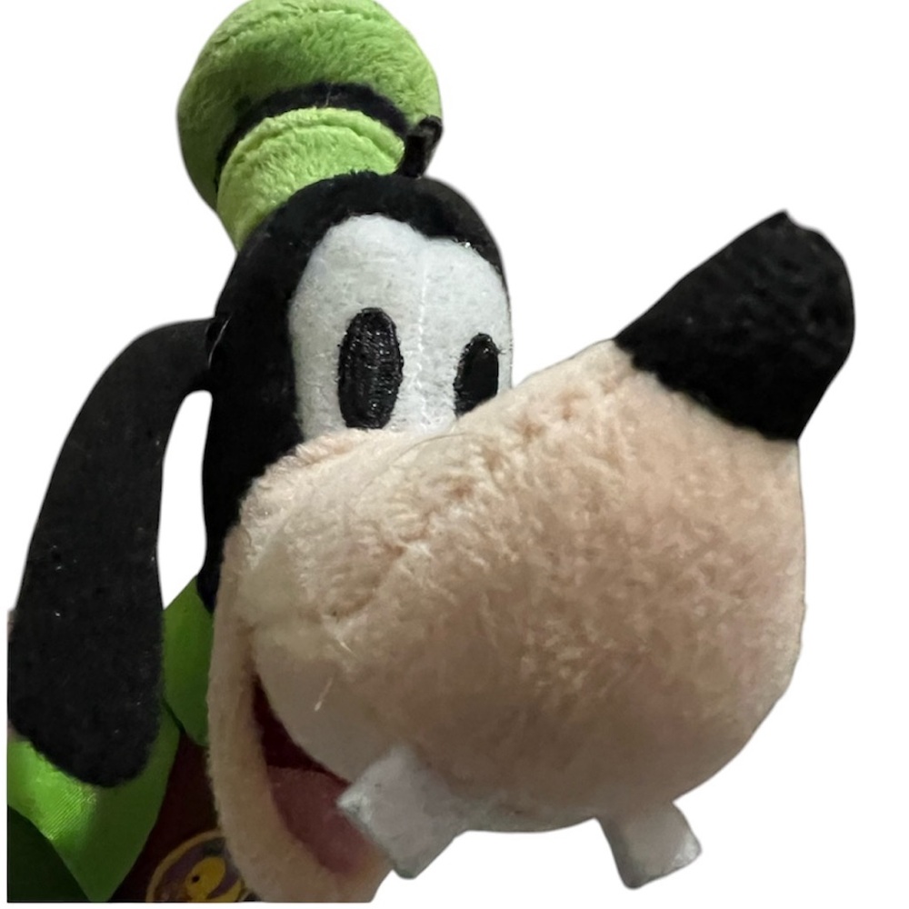 NWT Disney Jr Goofy Roadster Racer Plush Stuffed Doll Toy Dog Green Outfit 11 in
